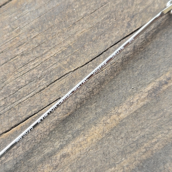 Ray-Ban Silver Aviator Sunglasses 3025 - Picture 4 of 4